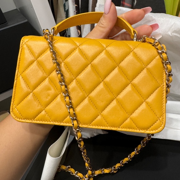 Chanel top handle phone holder with chain - Picture 6 of 8